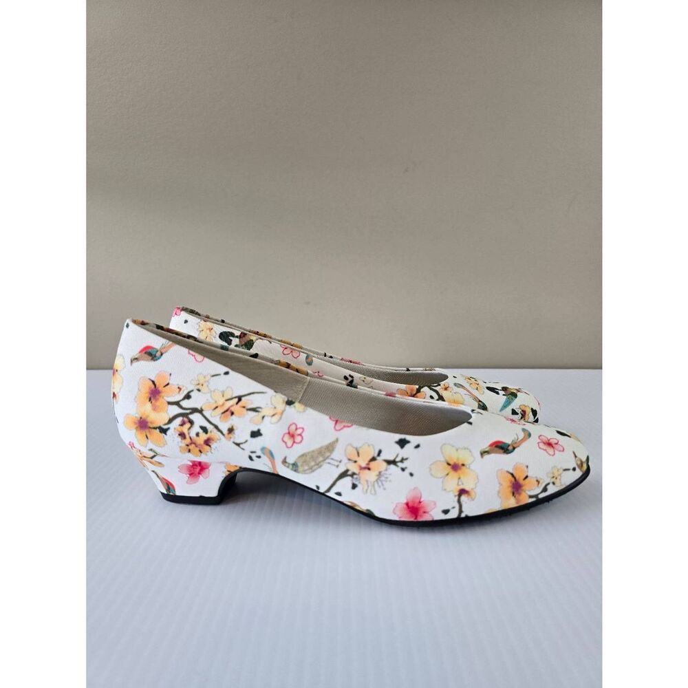 Soft Style Hush Puppies Pumps Floral Sz 7 - Picture 3 of 8